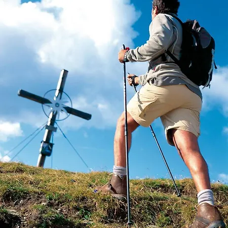 Haus Leonhard * Тукс